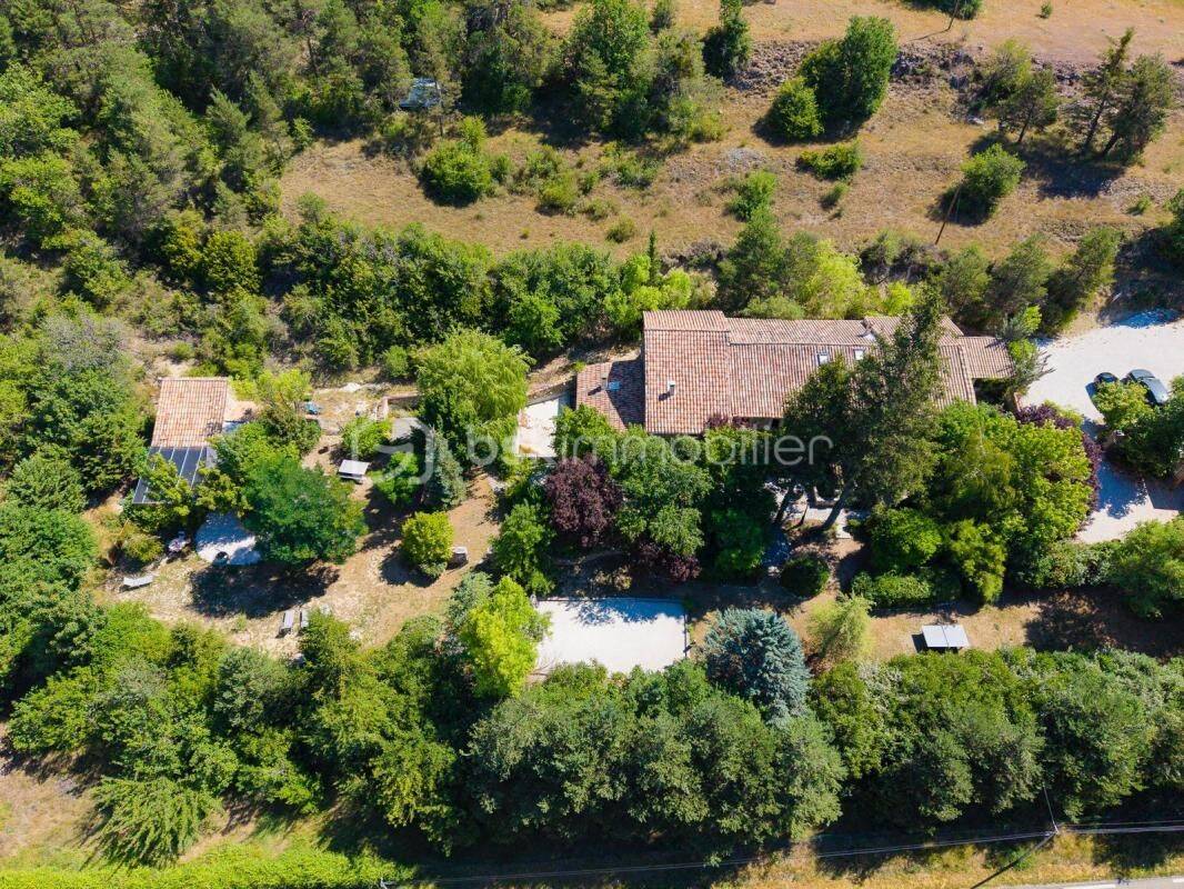 Maison 10 pièces 364 m² · à Trigance · 364 m² · 867 500 €