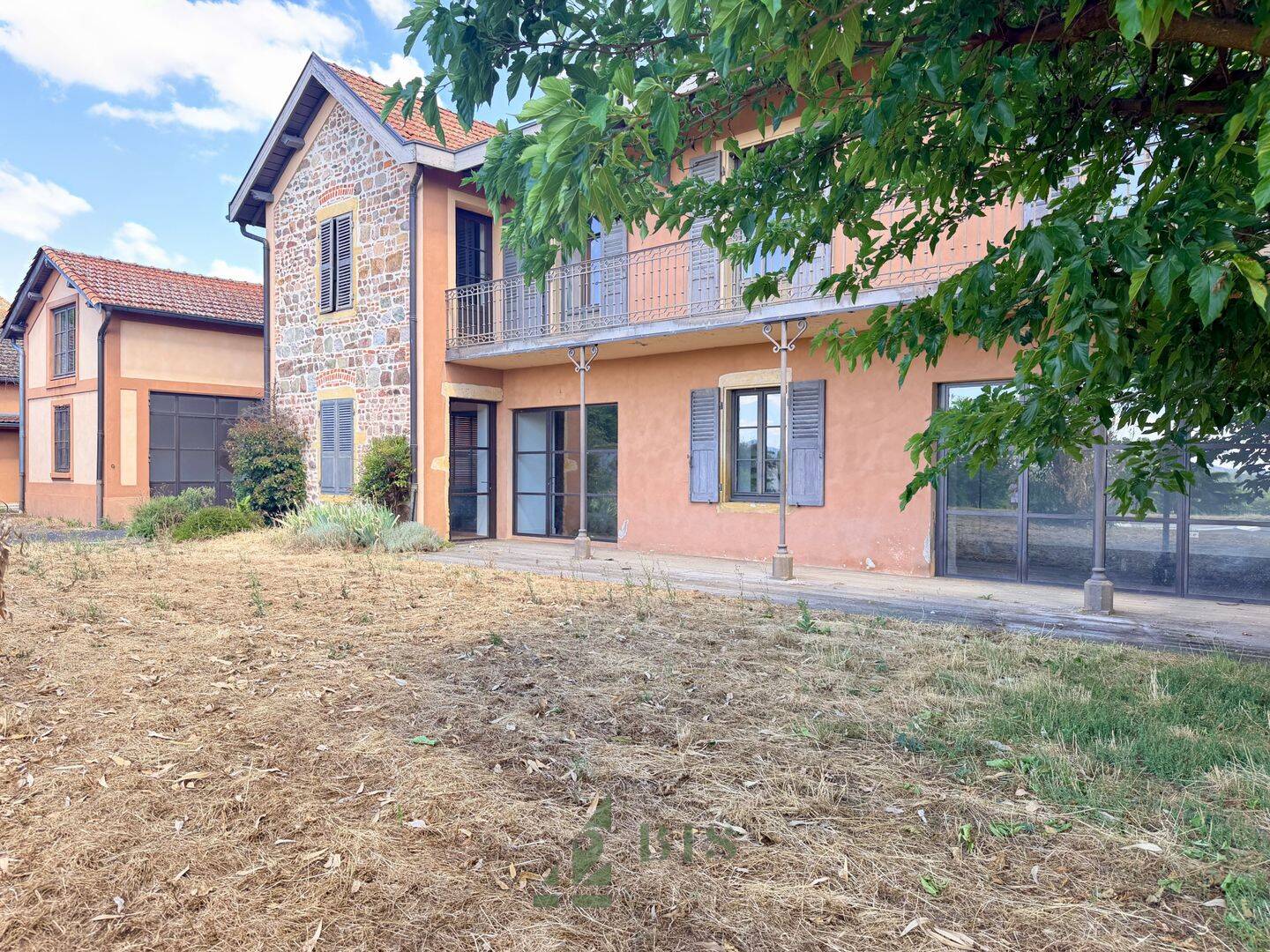Maison 7 pièces 310 m² · à Riorges · 310 m² · 490 000 €