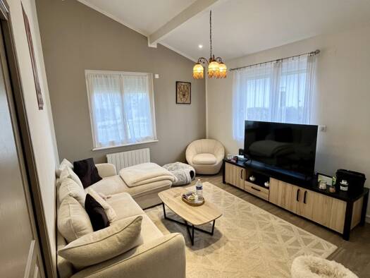 Maison à vendre 199 000 € 4 pièces 2 chambres 92 m² 437 m² de terrain Cortelin-Le Bourg-Taisey Saint-Rémy 71100