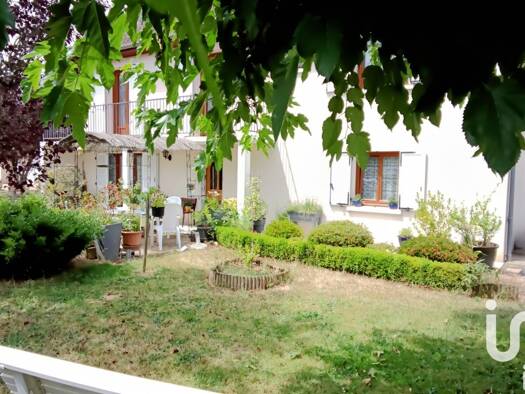 Maison à vendre 249 900 € 7 pièces 4 chambres 180 m² 2 278 m² de terrain Avoine 37420