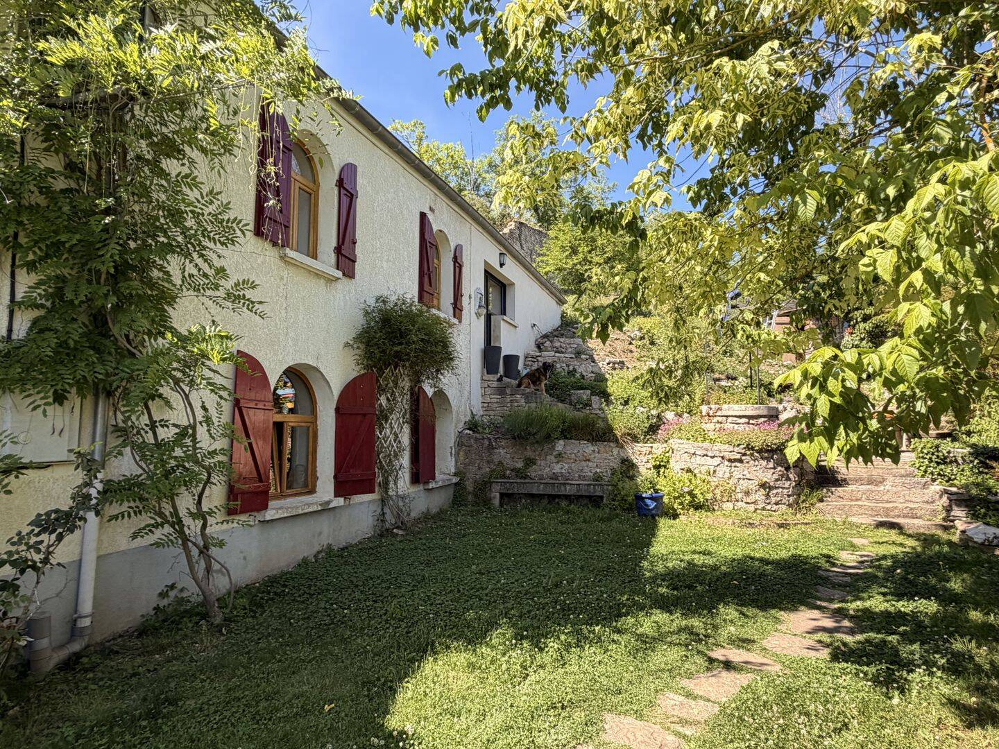 Maison 8 pièces 150 m² · à Plombières-lès-Dijon · 150 m² · 420 000 €