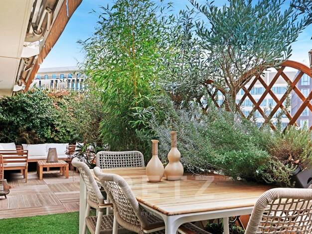 Appartement à vendre 1 030 000 € 5 pièces 4 chambres 137 m² Étage 5/5 Montrouge 92120