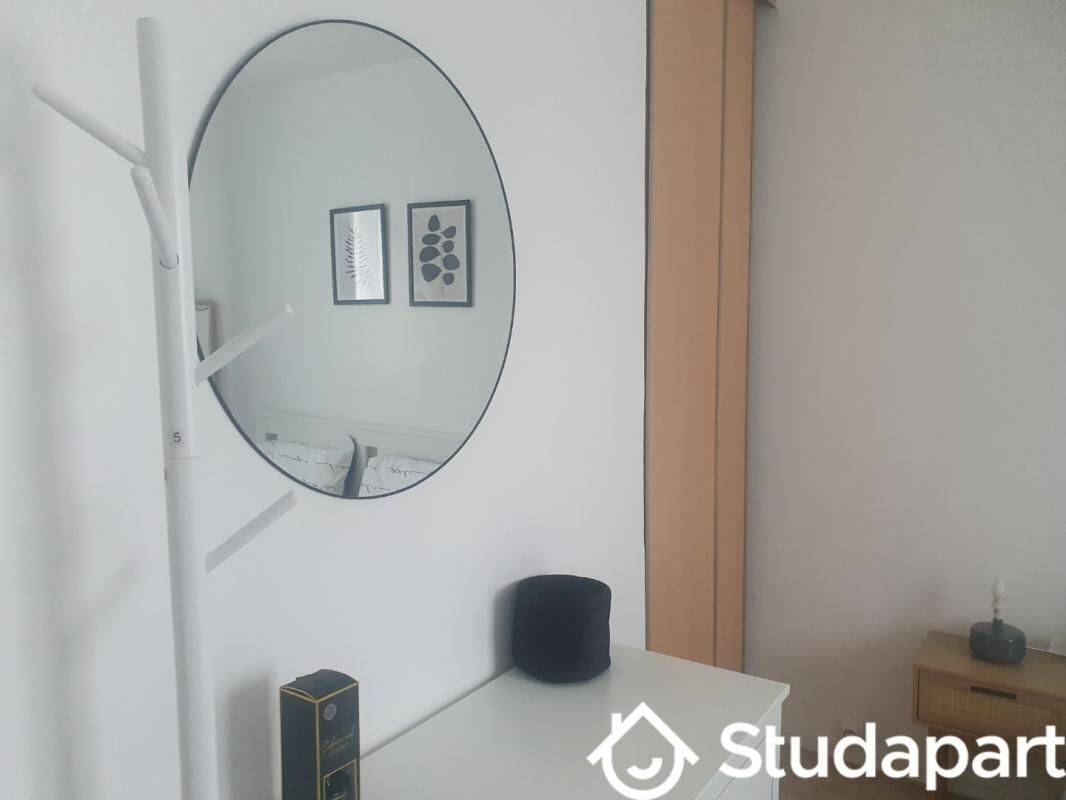 1 pièce 64 m² · à Le Petit-Quevilly · 64 m² · 397 €