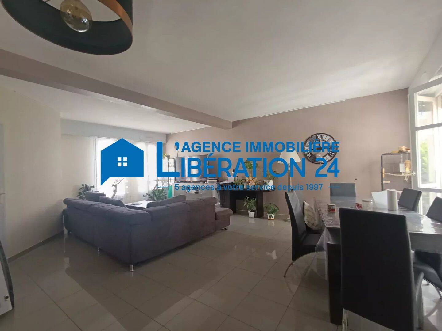 Maison 6 pièces 153 m² · à Saint-Étienne · 153 m² · 1 170 €/mois