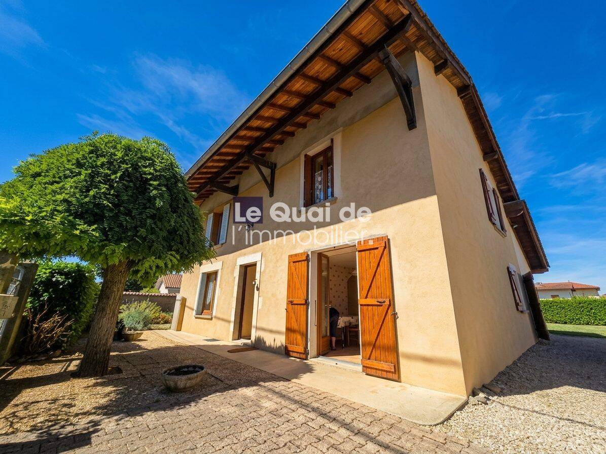 Maison 6 pièces 115 m² · à Brézins · 115,1 m² · 279 000 €