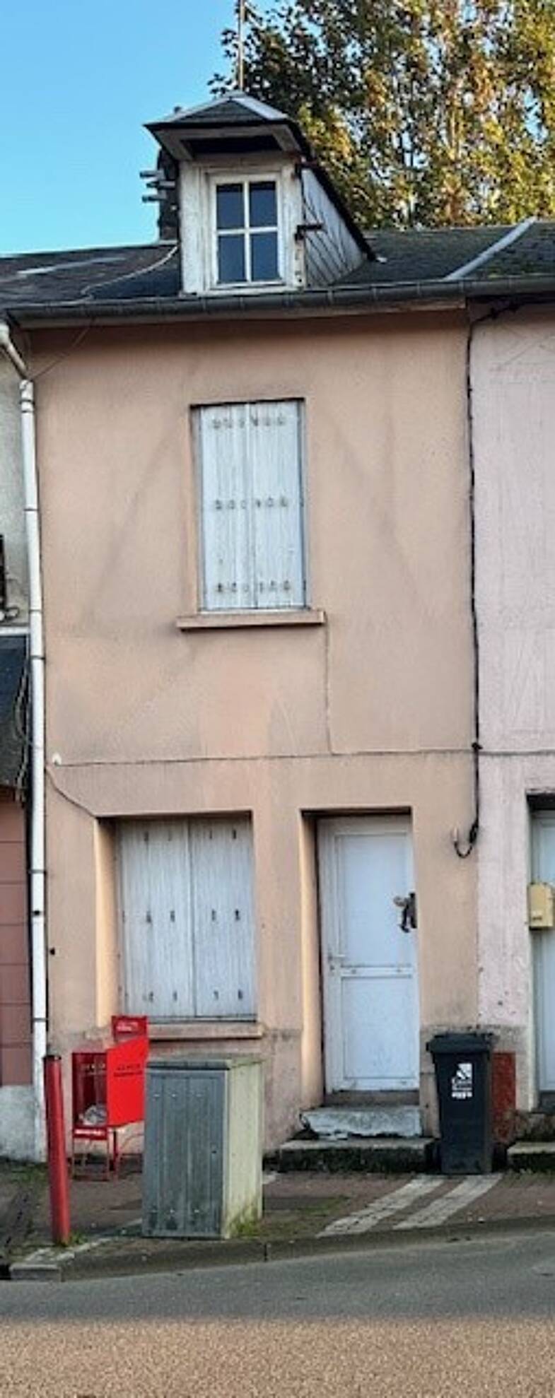 Maison à vendre 41 800 € 3 pièces 2 chambres 48 m² Lillebonne 76170