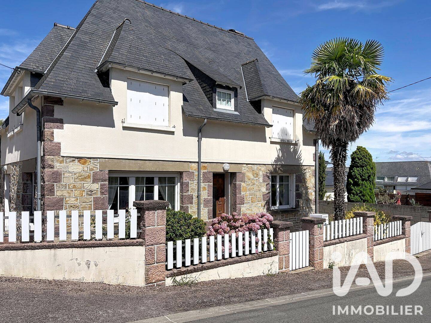 Maison 10 pièces 225 m² · à Saint-Cast-le-Guildo · 225 m² · 550 000 €
