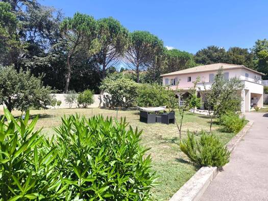 Maison à vendre 340 000 € 6 pièces 4 chambres 180 m² 1 200 m² de terrain Est Le Péage-de-Roussillon 38550