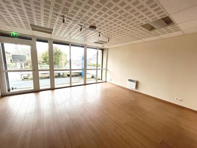 Espace bureau à vendre 445 000 € 402 m² de bureaux Saint Brieuc 22000