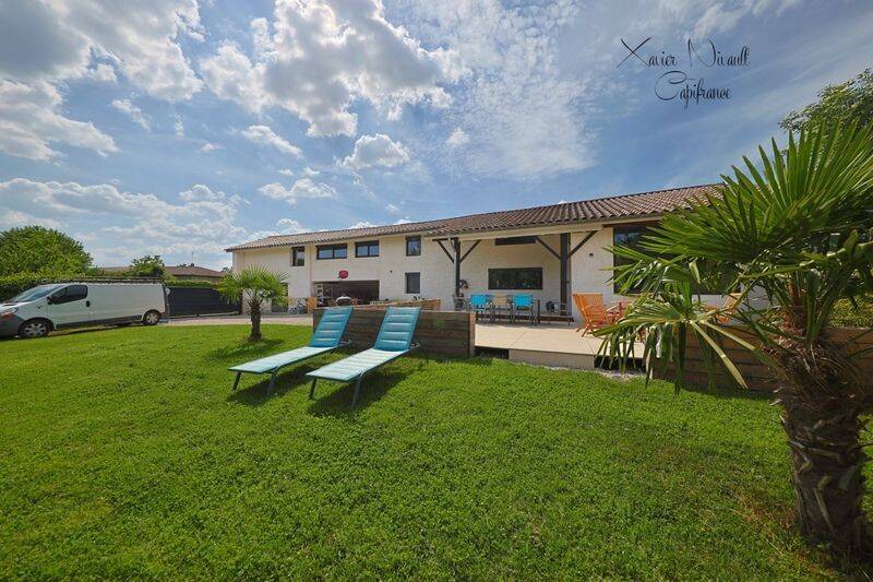 Maison 5 pièces 160 m² · à Cormoranche-sur-Saône · 160 m² · 459 000 €