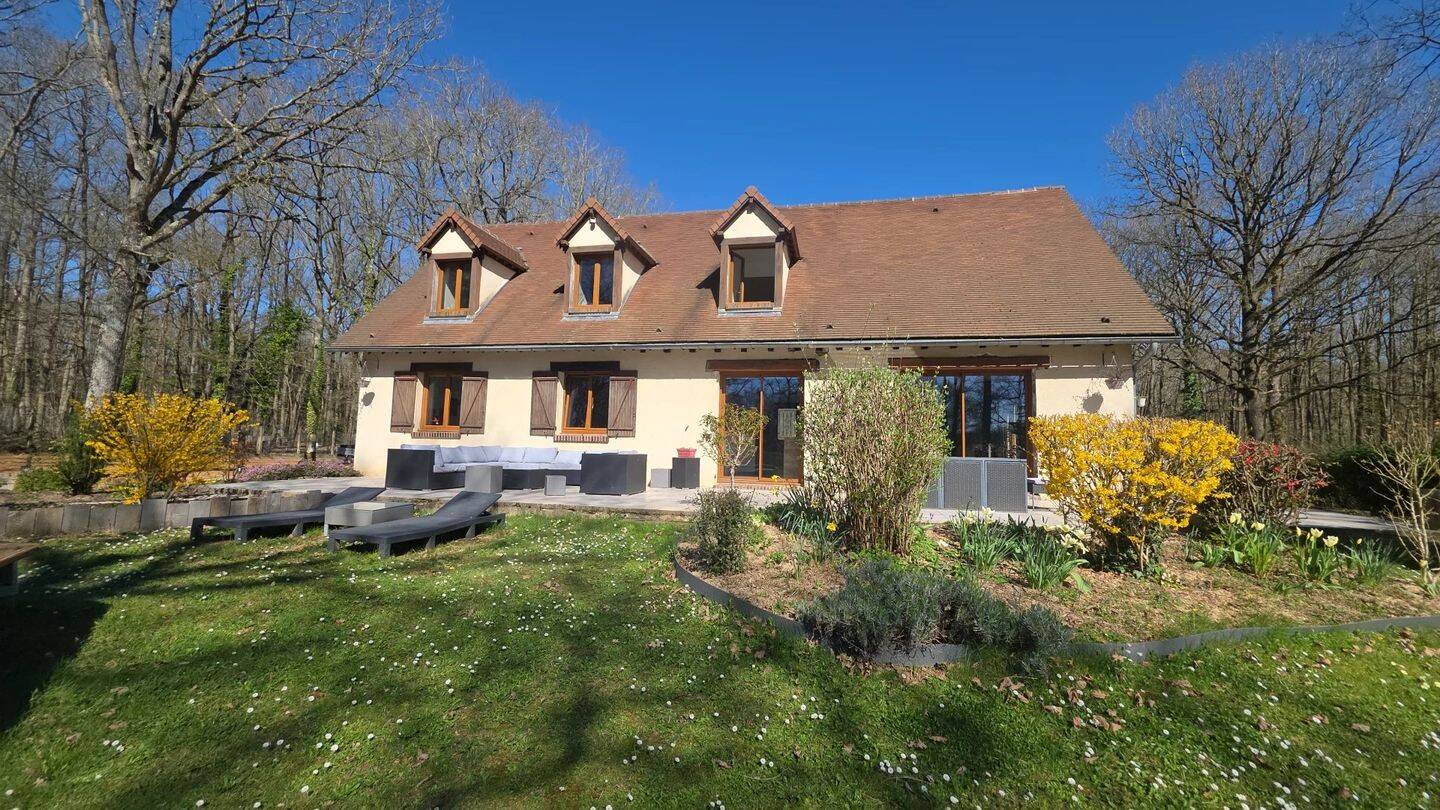 Maison 8 pièces 200 m² · à Dreux · 200 m² · 590 000 €