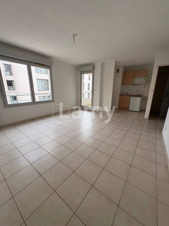 Appartement 2 pièces 45 m² · à Avignon · 45 m² · 594 €