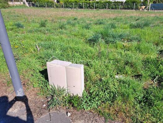 Terrain constructible viabilisé à vendre 88 000 € 628 m² de terrain Truyes 37320