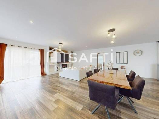 Maison de plain-pied à vendre 265 000 € 4 pièces 3 chambres 140 m² 1 126 m² de terrain Taponnat-Fleurignac 16110