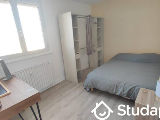 Colocation à louer 490 € 1 pièce 3 chambres 10 m² 5ème étage Maison Blanche-Wilson Reims 51100