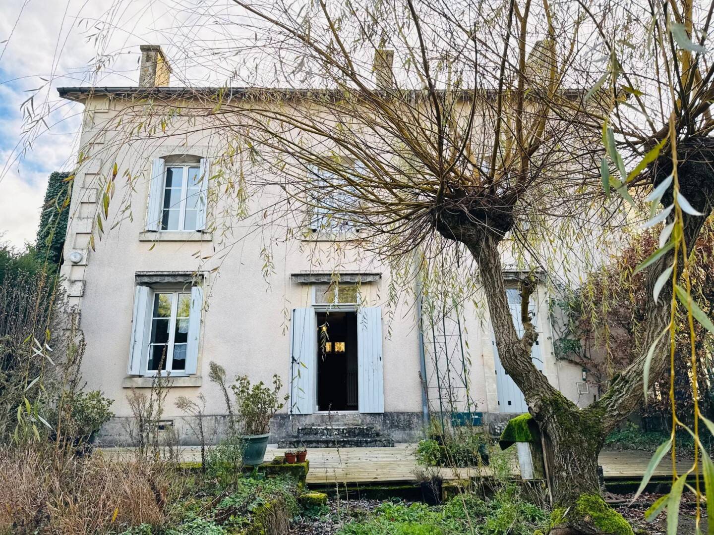 Maison 7 pièces 159 m² · à La Crèche · 159 m² · 240 000 €