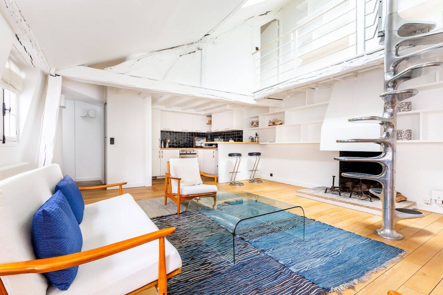 Appartement 2 pièces 60 m² · à Paris 6ème Arrondissement · 60 m² · 4 079 €/mois