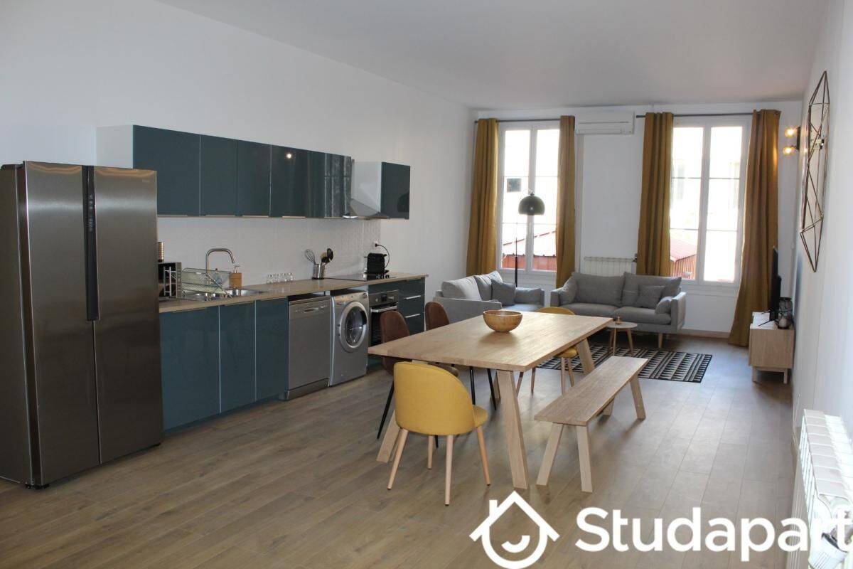 1 pièce 11 m² · à Marseille 6ème Arrondissement · 11 m² · 700 €