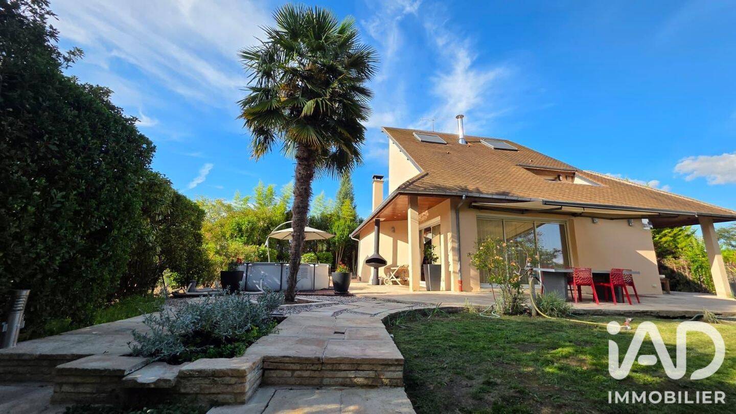 Maison 8 pièces 240 m² · à Villennes-sur-Seine · 240 m² · 1 050 000 €