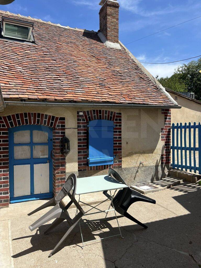 Maison 3 pièces 69 m² · à Saint-Privé · 69 m² · 590 €