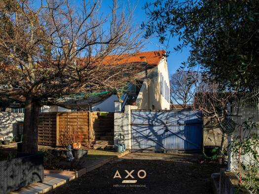 Maison de ville à vendre 345 000 € 7 pièces 4 chambres 168 m² 1 260 m² de terrain Puimoisson 04410