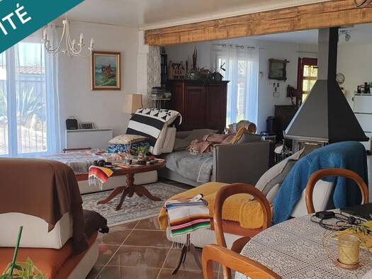 Maison de plain-pied à vendre 349 000 € 4 pièces 3 chambres 149 m² 1 904 m² de terrain Couquèques 33340