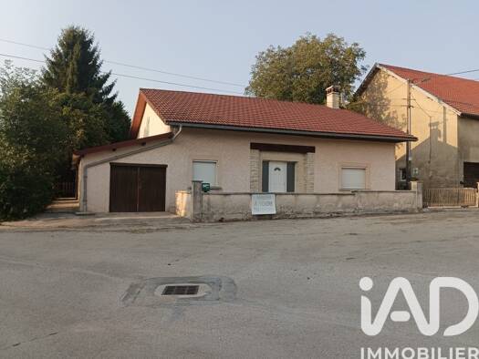 Maison à vendre 185 000 € 7 pièces 4 chambres 116 m² 840 m² de terrain Saint-Germain-en-Montagne 39300