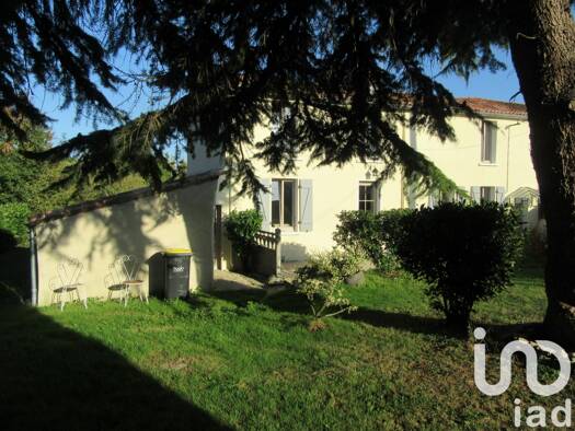 Maison à vendre 288 500 € 6 pièces 3 chambres 176 m² 3 617 m² de terrain Terves Bressuire 79300