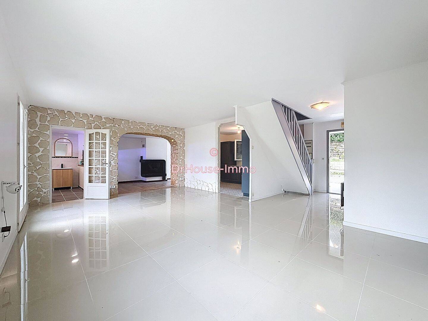 Maison 6 pièces 135 m² · à Villabé · 135 m² · 1 830 €/mois
