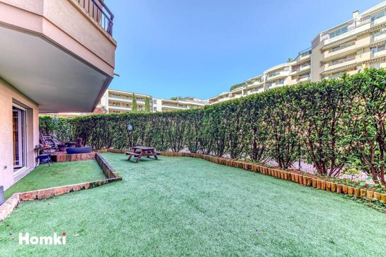 Appartement à vendre 345 000 € 3 pièces 2 chambres 64 m² RDC/8 Villette Lyon 3ème 69003