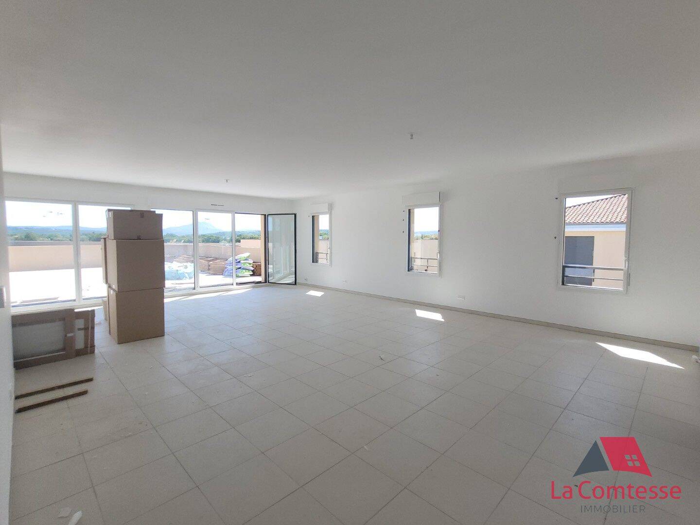 Appartement 4 pièces 150 m² · à Aix-en-Provence · 150 m² · 2 621 €