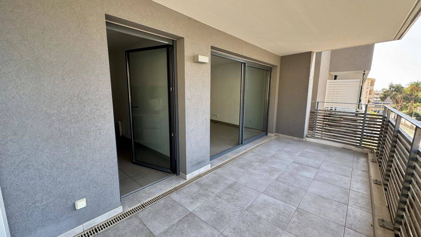 Appartement 3 pièces 68 m² · à Roquebrune-Cap-Martin · 68 m² · 1 850 €/mois