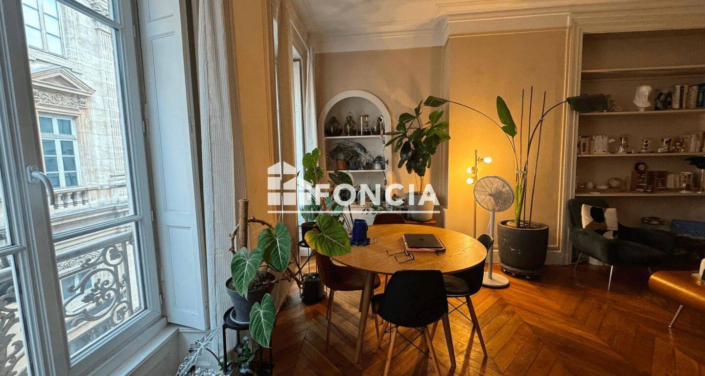 Appartement 3 pièces 75 m² · à Lyon 1er Arrondissement · 75 m² · 1 232 €/mois