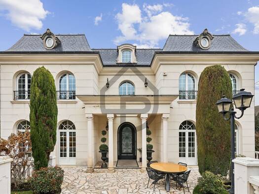 Maison à vendre 2 288 000 € 15 pièces 9 chambres 525 m² Coteaux Chennevières-sur-Marne 94430