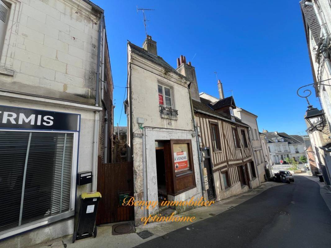 Maison 3 pièces 40 m² · à Château-Renault · 40 m² · 17 000 €