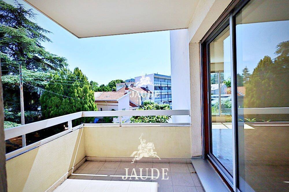 Appartement 4 pièces 105 m² · à Chamalières · 105 m² · 1 206 €/mois