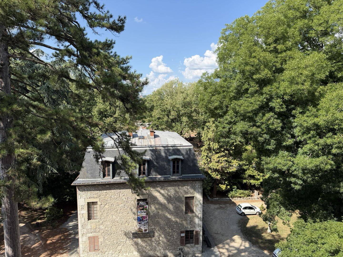 Appartement 4 pièces 81 m² · à Chambéry · 80,7 m² · 1 250 €