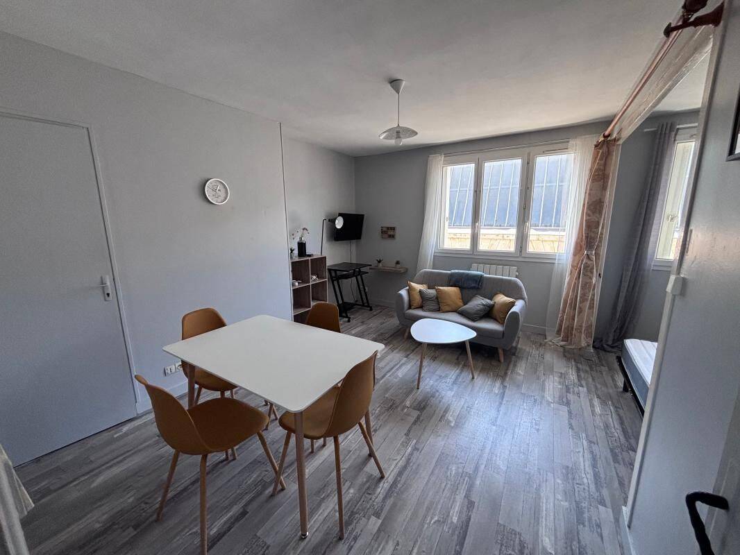 Appartement 1 pièce 35 m² · à Châtellerault · 35,1 m² · 390 €
