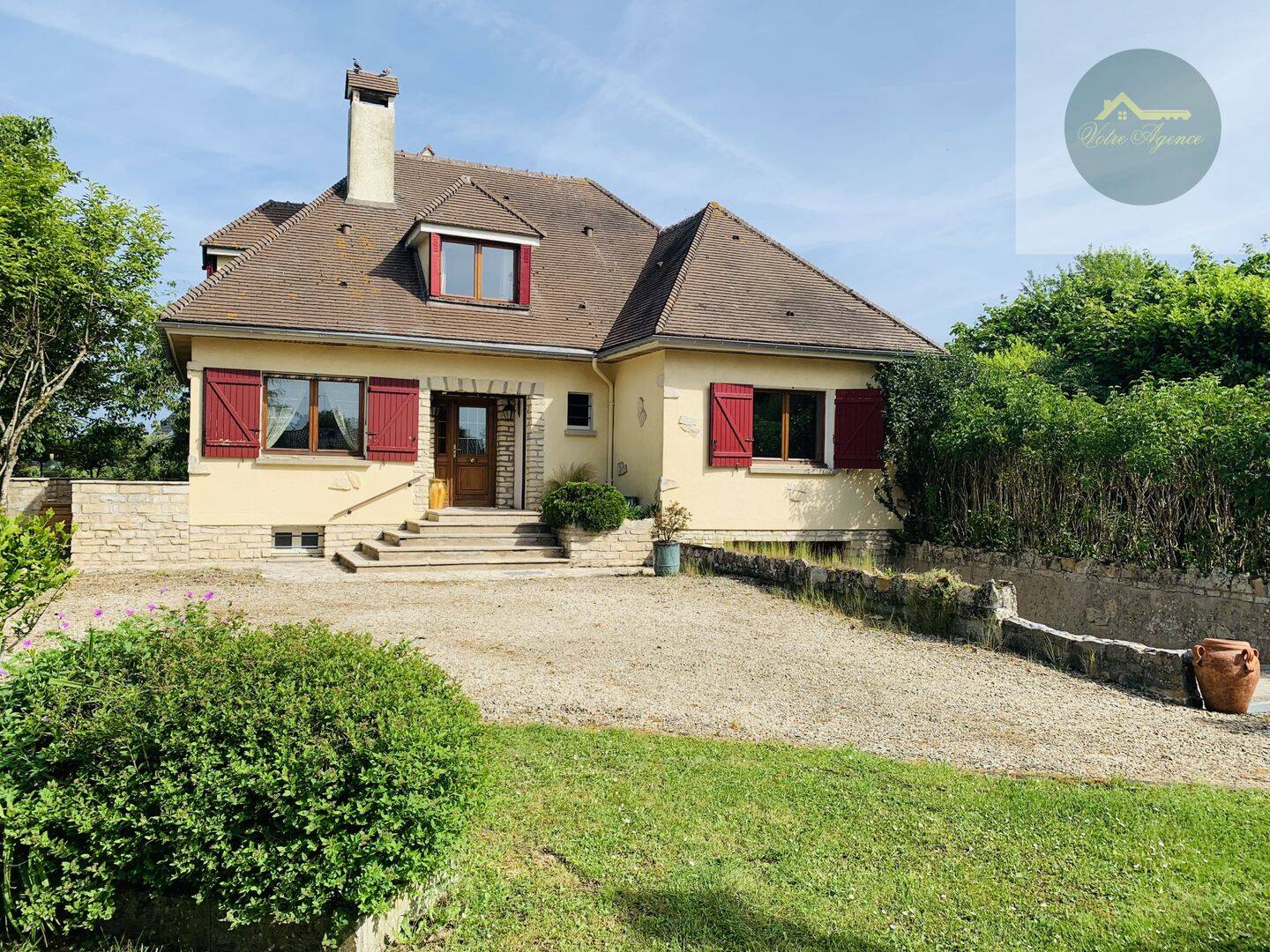 Maison 6 pièces 130 m² · à Chéroy · 130 m² · 234 500 €