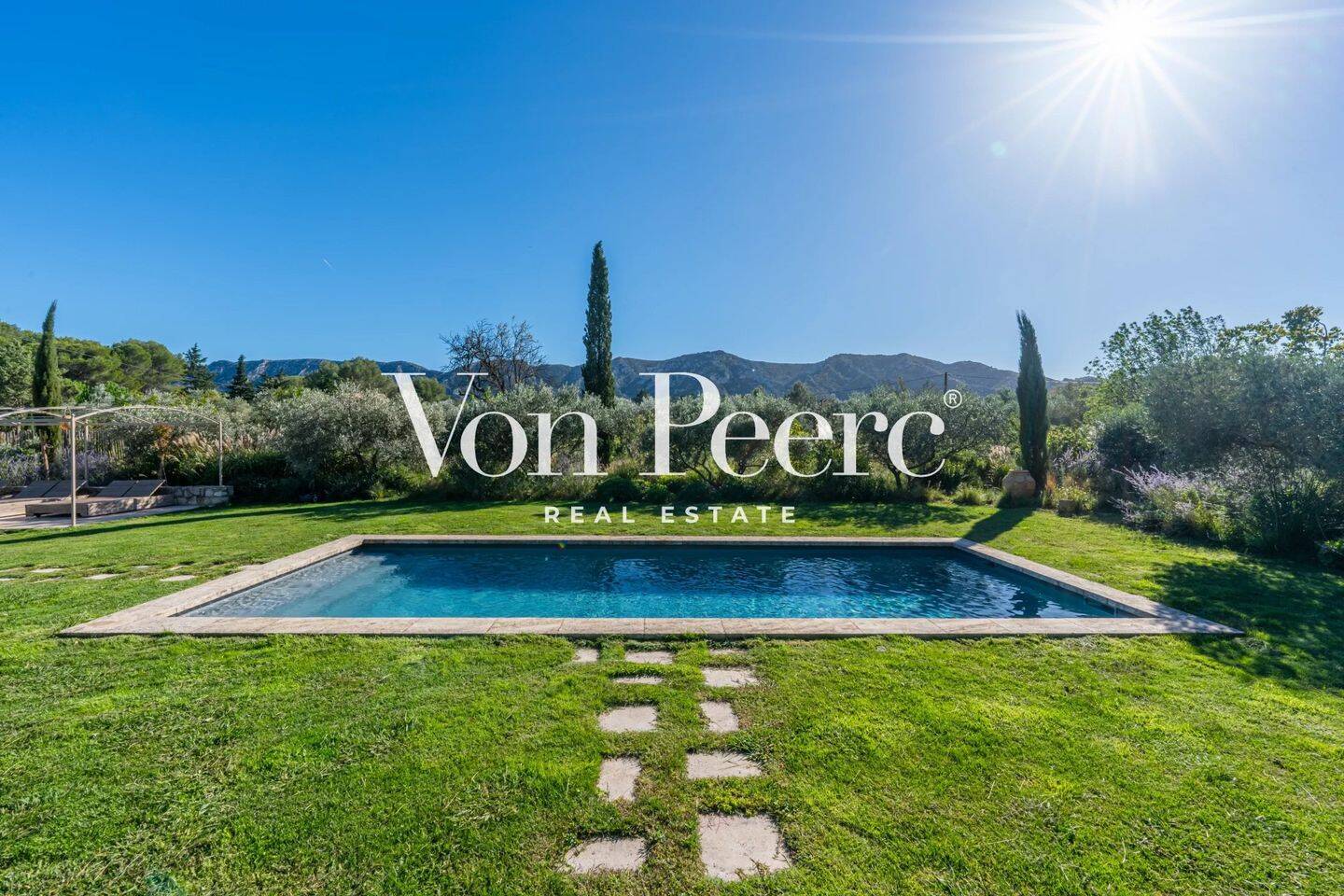 Maison 7 pièces 250 m² · à Saint-Rémy-de-Provence · 250 m² · 3 450 000 €