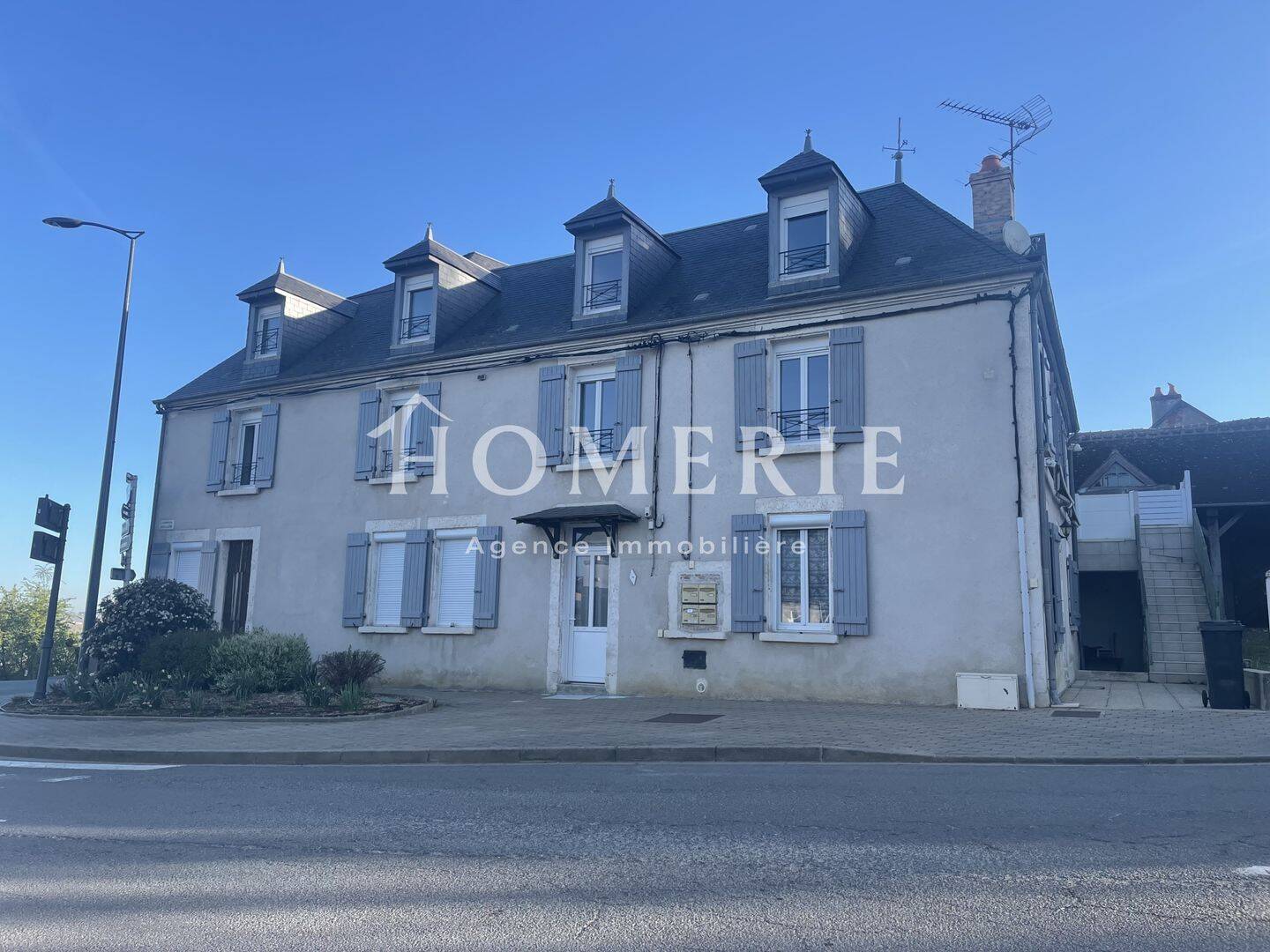 Maison 16 pièces 300 m² · à Sancerre · 300,1 m² · 240 000 €