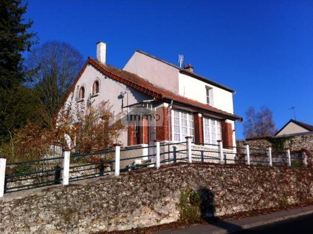 Maison 5 pièces 103 m² · à Neuvy · 103 m² · 730 €/mois