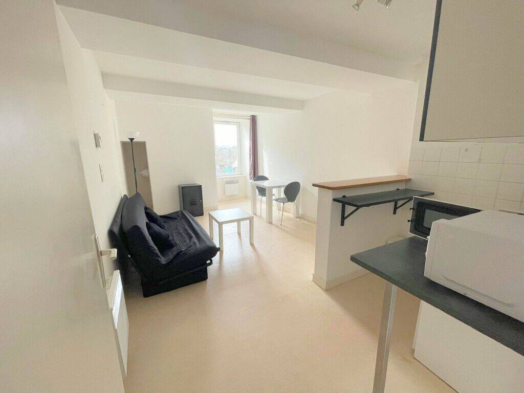 Appartement 1 pièce 35 m² · à Guingamp · 35 m² · 450 €