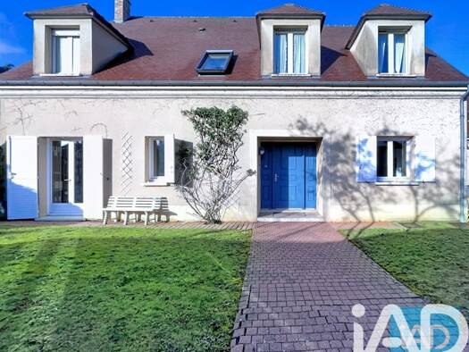 Maison à vendre 1 030 000 € 8 pièces 4 chambres 211 m² 726 m² de terrain Les Coteaux de Seine Louveciennes 78430