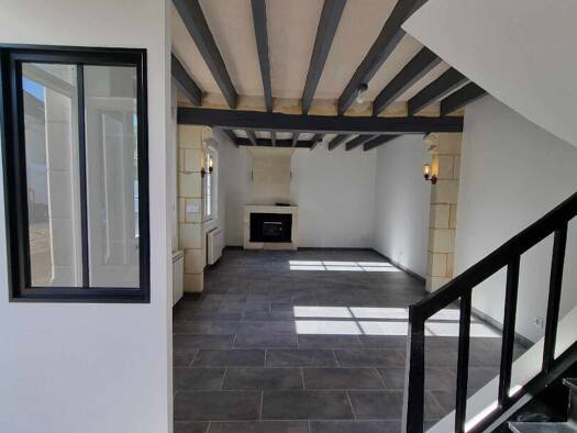 Local commercial à vendre 196 100 € 125 m² de surface de vente Saint Lambert des Levées Centre Saumur 49400