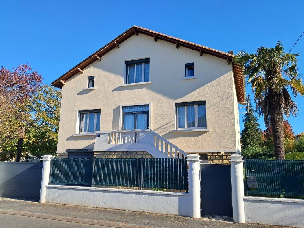 Maison 6 pièces 172 m² · à Bergerac · 172 m² · 398 500 €