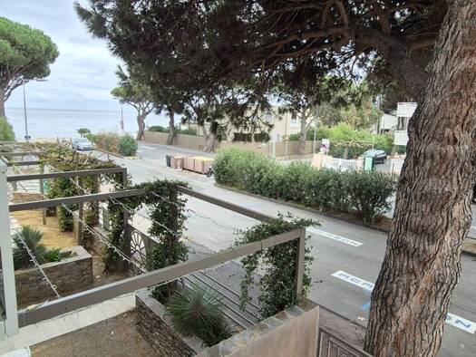 Appartement à vendre 280 000 € 2 pièces 1 chambre 44 m² Étage 1/2 Nord Cavalaire-sur-Mer 83240
