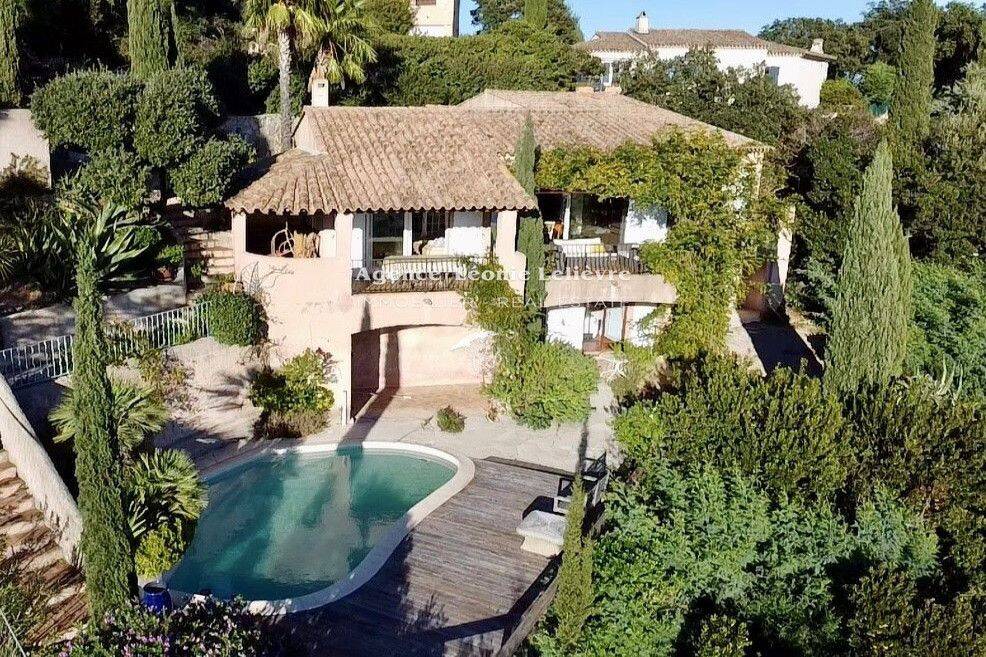 Maison 4 pièces 133 m² · à Roquebrune-sur-Argens · 133,2 m² · 870 000 €
