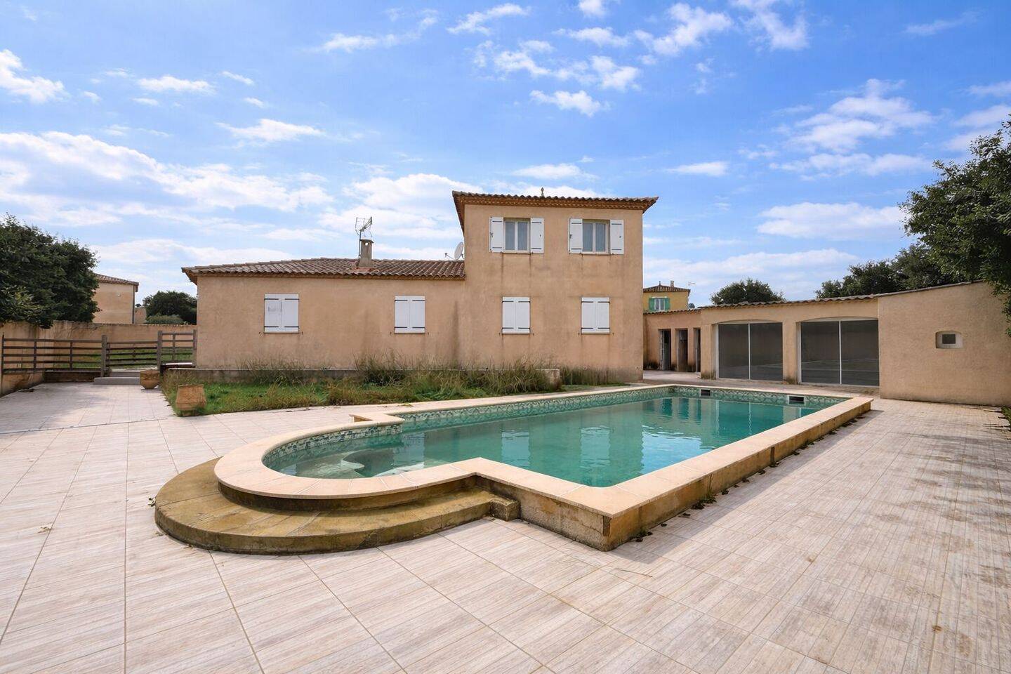 Maison 5 pièces 145 m² · à Poulx · 145 m² · 1 650 €