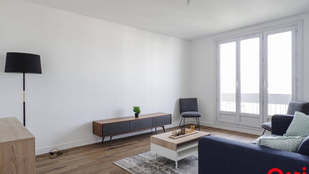Appartement à louer 437 € 4 pièces 1 chambre 9ème étage Centre Ville Saint-Priest 69800